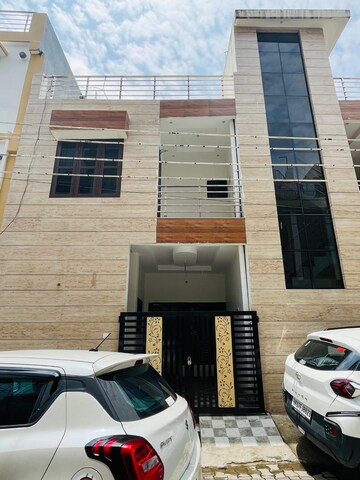 3 BHK Independent House – Exterior View View at Dehradun Cantt - for Rent