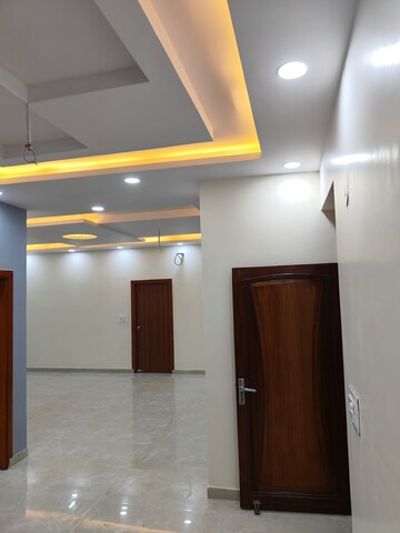 Bedroom in 3 BHK Builder Floor at Palam Vihar Residents Association, Palam Vihar – for Sale