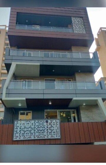 3 BHK Builder Floor – Exterior View View at Unitech Woodstock Floors, Sector 50 - for Sale