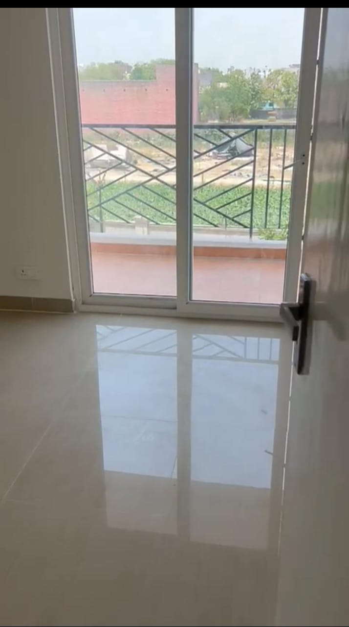 2 BHK + Pooja Room Apartment For Sale in SCC Sapphire