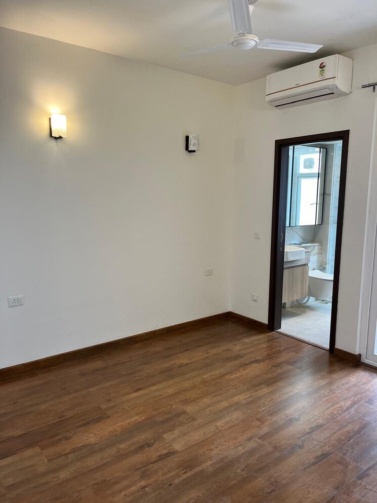 Room, dlf-garden-city-independent-floors 4 Bedroom 2249 Sq.Ft. Builder Floor In Sector 92 Gurgaon 8175021