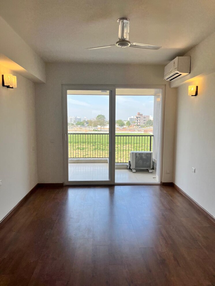 Room, dlf-garden-city-independent-floors 4 Bedroom 2249 Sq.Ft. Builder Floor In Sector 92 Gurgaon 8175021