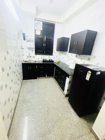 Master Bedroom in 2 BHK Builder Floor at Sector 46 – for Rent