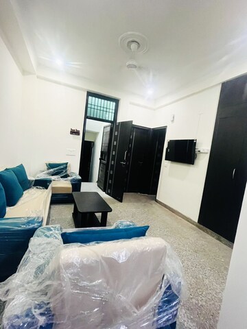 Master Bedroom in 2 BHK Builder Floor at Sector 46 – for Rent