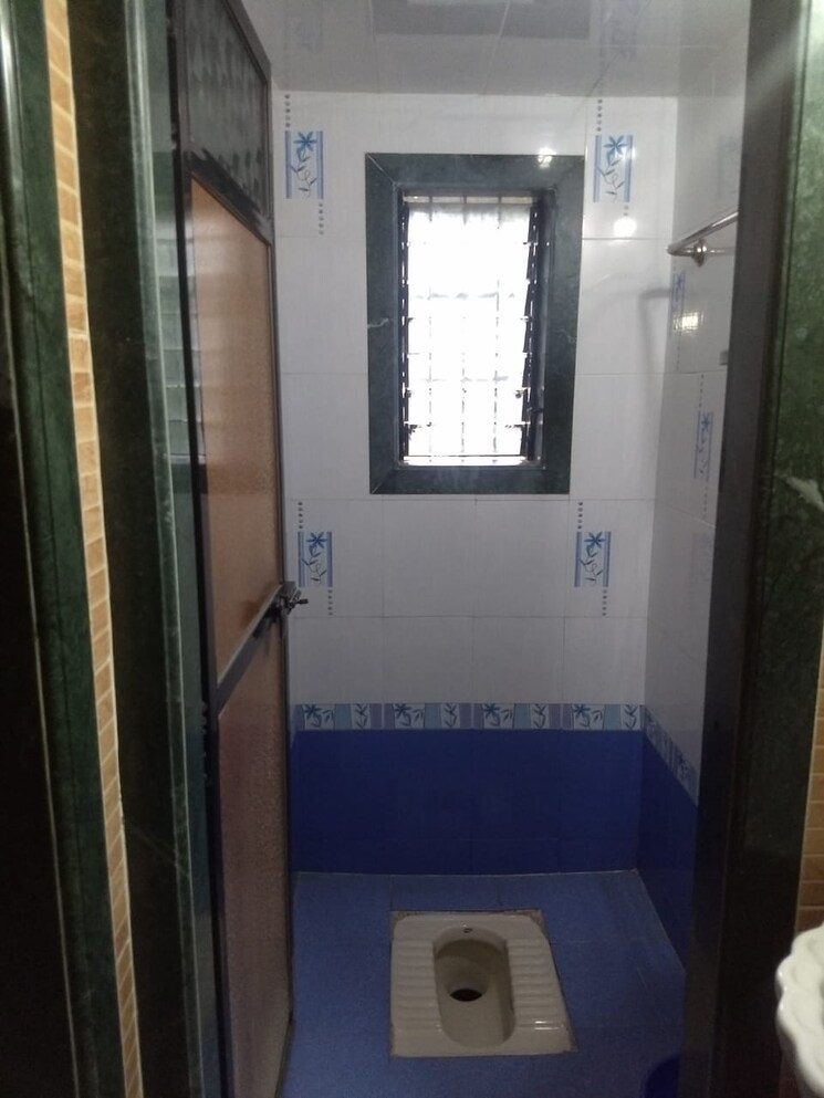 Bathroom, dombivli east 1 Bedroom 500 Sq.Ft. Apartment In Dombivli East Thane 8175034