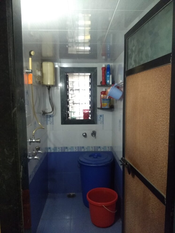 Bathroom, dombivli east 1 Bedroom 500 Sq.Ft. Apartment In Dombivli East Thane 8175034