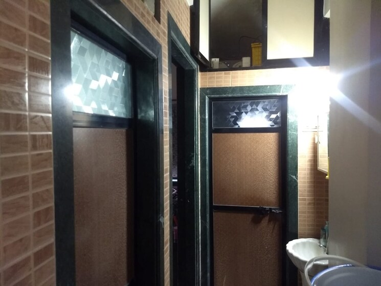 Bathroom, dombivli east 1 Bedroom 500 Sq.Ft. Apartment In Dombivli East Thane 8175034