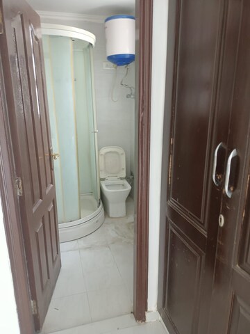 Building Lobby in 3 BHK Apartment at Hari Complex, Ghansoli – for Rent