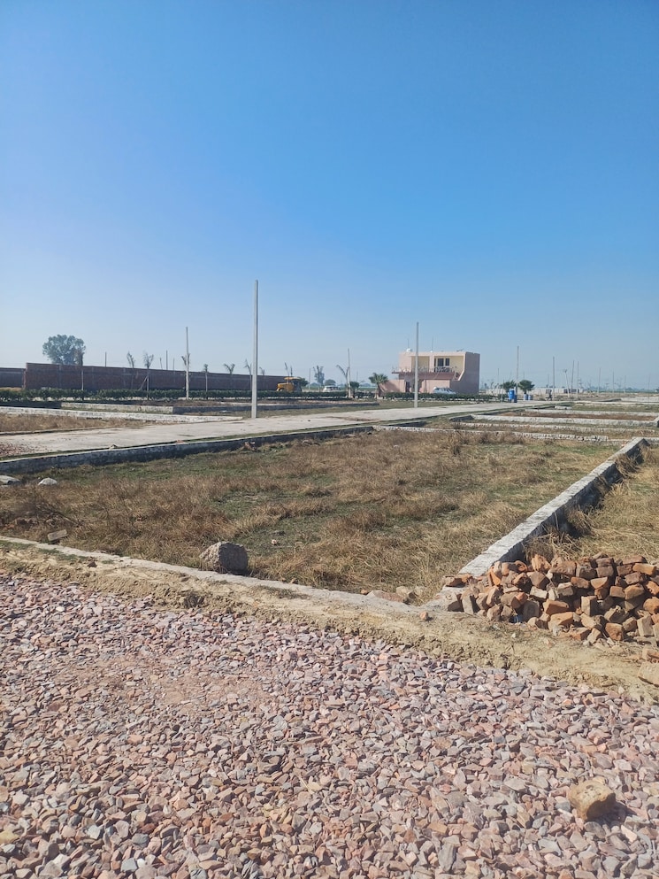 Listing Cover Image