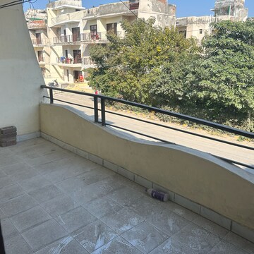Balcony in 3 BHK Builder Floor at TDI My Floor 1, Sector 63 – for Rent