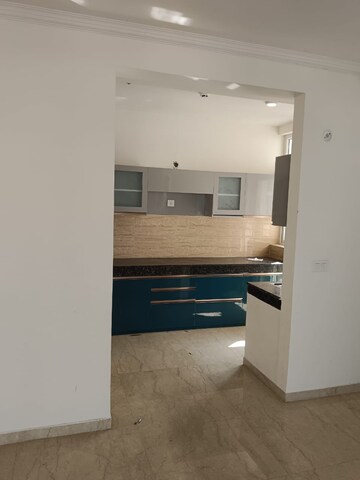 Furnished Amenities in 3 BHK Apartment at Omaxe The Palace, Gomti Nagar – for Rent