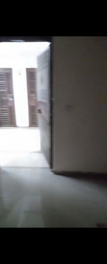 Room in 2 BHK Apartment at Mehak Jeevan, Raj Nagar Extension – for Rent