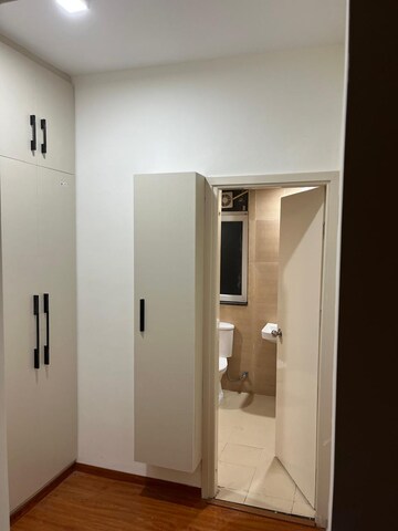 Room in 3 BHK Apartment at ILD Grand, Sector 37c – for Rent