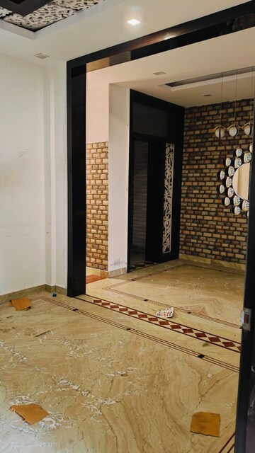 Bedroom in 6 BHK Independent House at Sector 16 – for Rent
