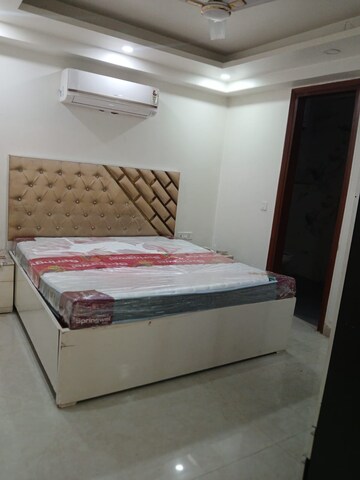 Bedroom in 2 BHK Builder Floor at Saket – for Rent