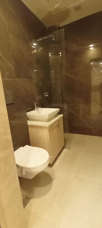Bathroom in 3 BHK Builder Floor at RPS Palm Drive, Sector 88 – for Sale