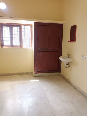 Room in 1 BHK Apartment at Kondapur – for Rent