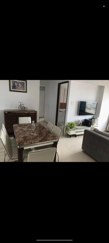 Bedroom in 2.5 BHK Apartment at Vishwadeep Heights, Kandivali West – for Rent
