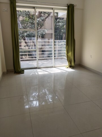Room in 2 BHK Apartment at Balewadi – for Rent