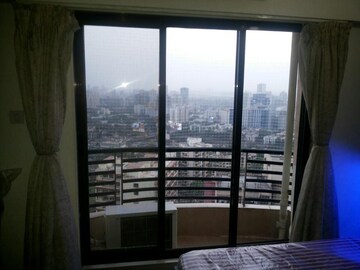 Room in 1 BHK Apartment at Sunrise CHS Malad East, Malad East – for Rent