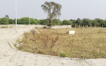 Plot For Sale in Koradi rd