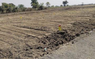 Plot For Sale in Koradi rd