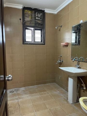Bathroom in 3 BHK Builder Floor at Sector 23 – for Rent