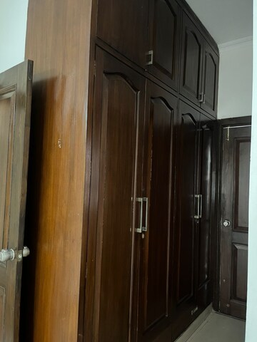 Furnished Amenities in 3 BHK Builder Floor at Sector 23 – for Rent