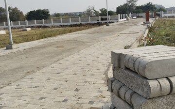 Plot For Sale in Koradi rd