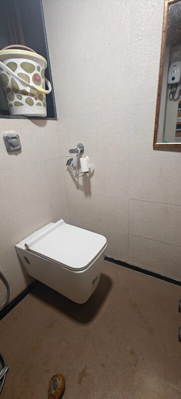 Bathroom in 1.5 BHK Apartment at Parijat Apartment Bandra, Bandra West – for Rent