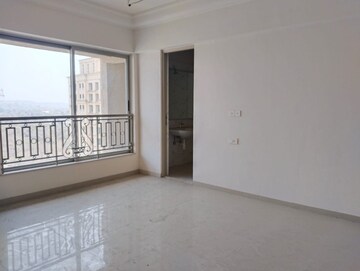 Bedroom in 2 BHK Apartment at Hiranandani Fortune City, New Panvel – for Rent