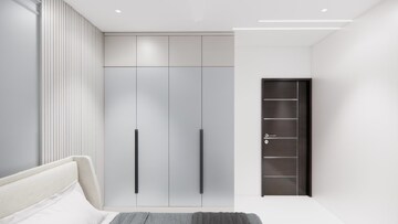 Room in 4 BHK Apartment at Hi Tech City – for Rent