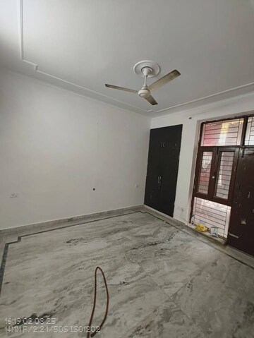 Bedroom in 3 BHK Builder Floor at Sector 29 – for Sale