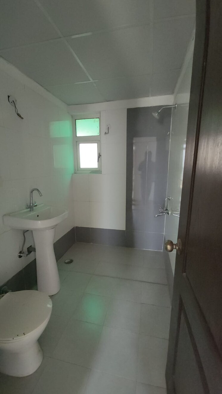 Bathroom, aditya-luxuria-estate 2 Bedroom 965 Sq.Ft. Apartment In Dasna Ghaziabad 8175772
