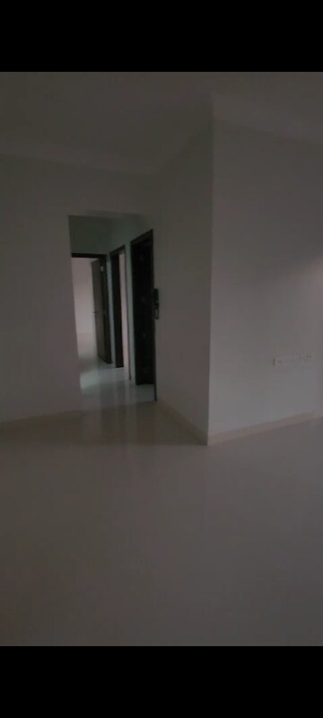 Room in 2 BHK Apartment at Gokuldham CHS Goregaon, Goregaon East – for Rent
