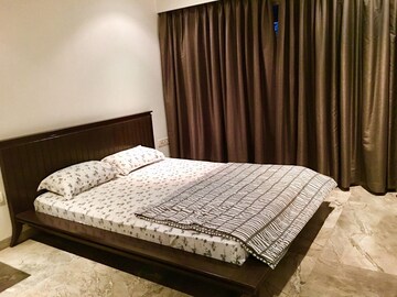 Bedroom in 3 BHK Apartment at Bandra West – for Rent