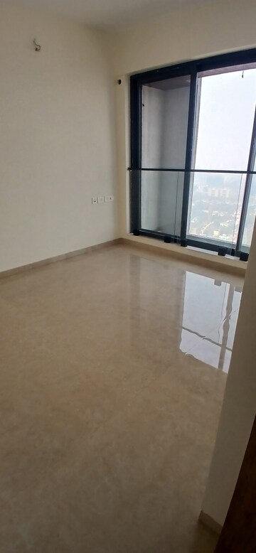 Room in 2 BHK Apartment at Dosti Eastern Bay, Wadala – for Sale