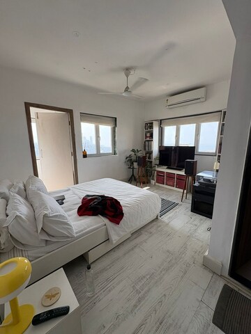 Bedroom in 2 BHK Apartment at Bandra West – for Rent