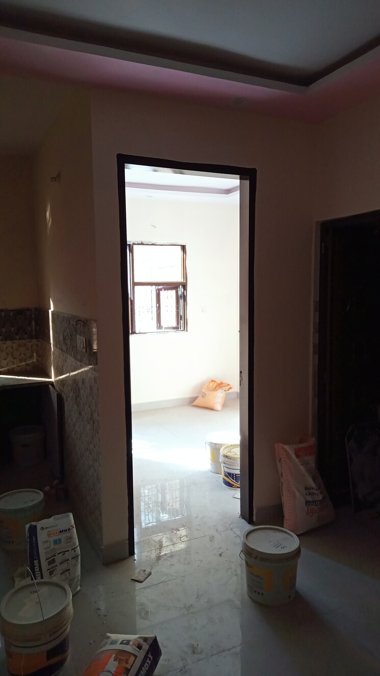 Room, burari 2 Bedroom 50 Sq.Yd. Builder Floor In Burari Delhi 8176095