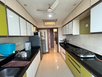 Kitchen in 3.5 BHK Apartment at Raheja Reflections Eternity, Kandivali East – for Sale