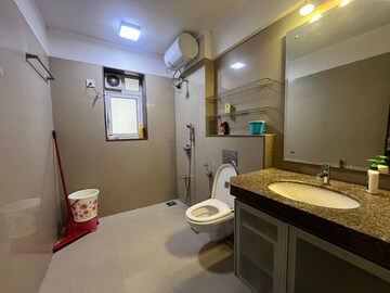 Living Room in 3.5 BHK Apartment at Raheja Reflections Eternity, Kandivali East – for Sale
