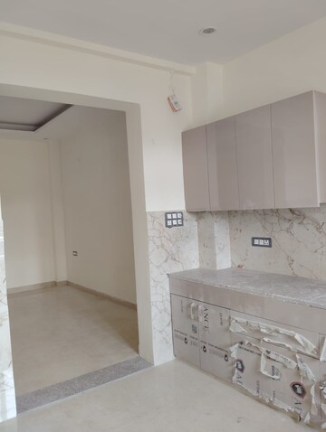 Bathroom in 6+ BHK Independent House at Sector 38 – for Rent