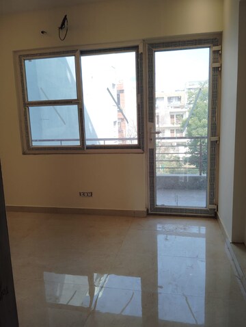 Room in 6+ BHK Independent House at Sector 38 – for Rent