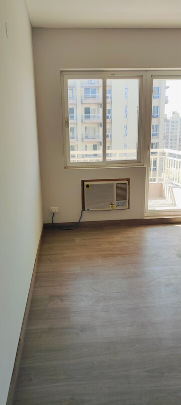 Room in 2 BHK Apartment at Silverglades The Melia, Sohna Sector 35 – for Sale