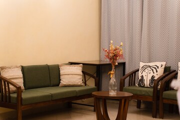 Living Room in 2 BHK Builder Floor at Greater Kailash ii – for Rent
