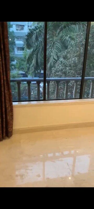 Room in 2 BHK Apartment at Dejavu Apartment, Bandra West – for Rent