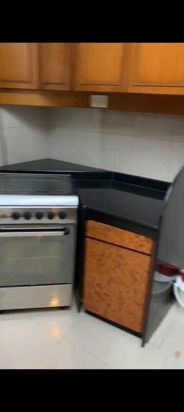 Furnished Amenities in 2 BHK Apartment at Dejavu Apartment, Bandra West – for Rent