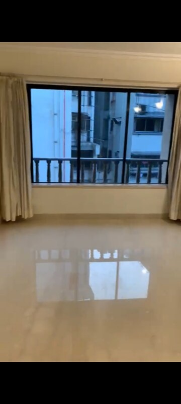 Room in 2 BHK Apartment at Dejavu Apartment, Bandra West – for Rent