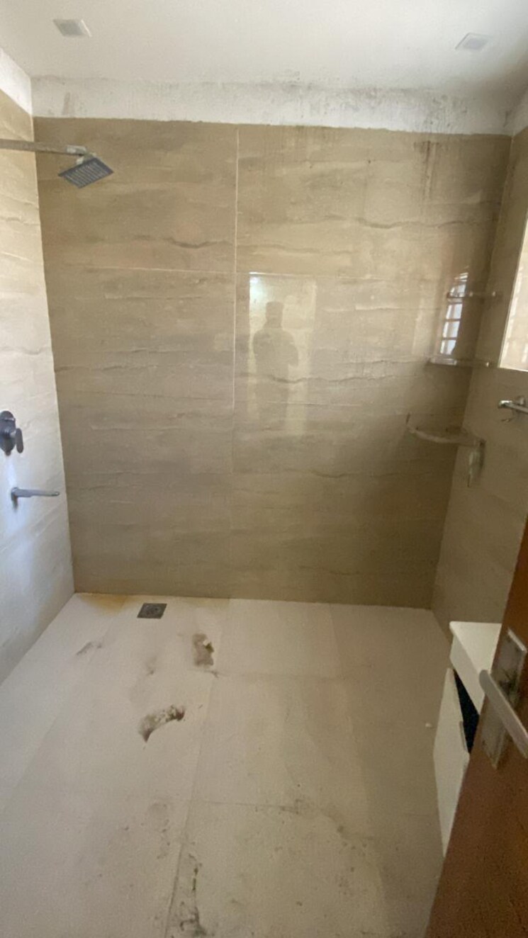 Bathroom, sector 21d 3 Bedroom 3120 Sq.Ft. Independent House In Sector 21d Faridabad 8176128