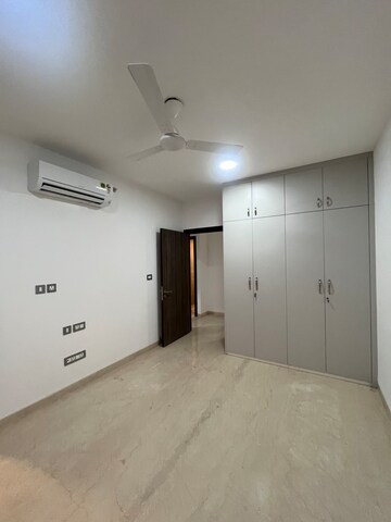 3 BHK Apartment For Rent in Oberoi Sky City, Borivali East